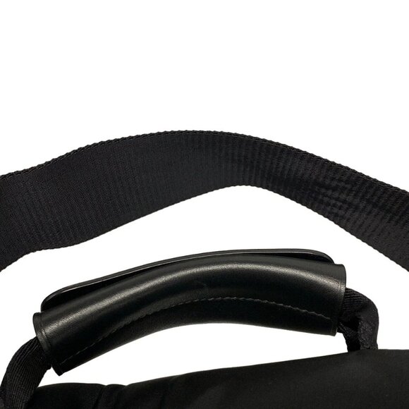 Auth PRADA - Black Leather Shoulder Bag - Picture 10 of 16